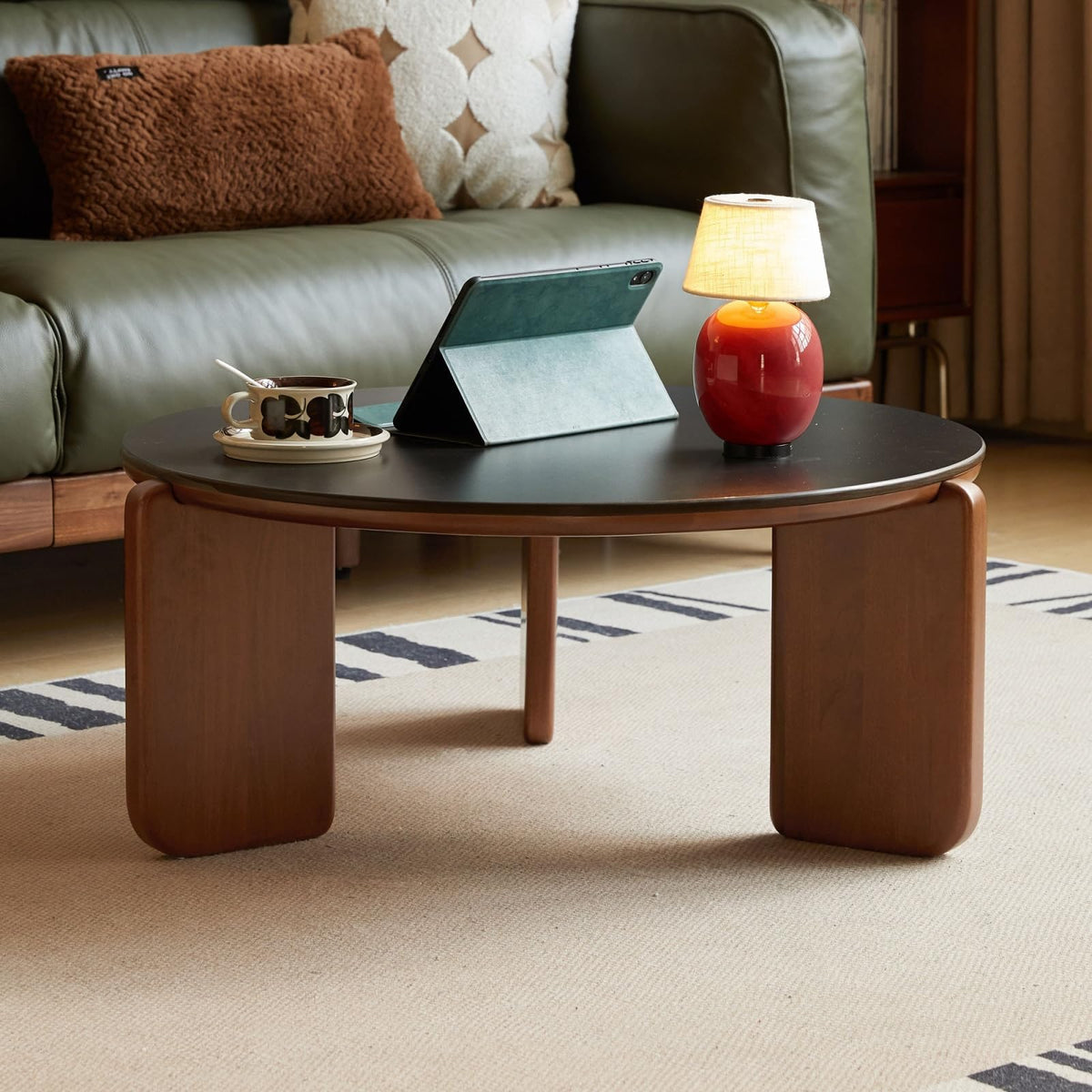 31.5" Round Sintered Stone Top Coffee Table M93212