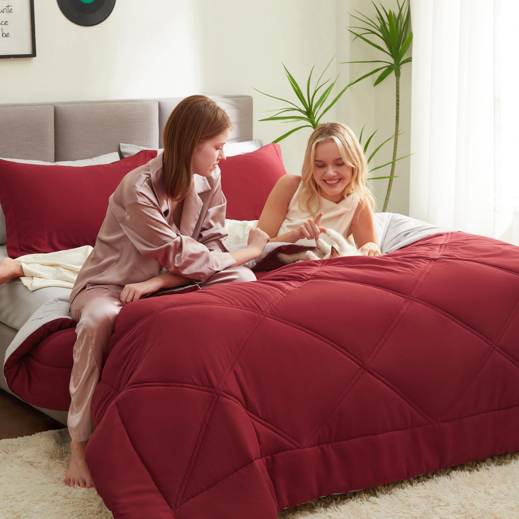 King Size 7 Pieces Red Bedding Set with Sheets W8625